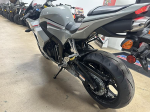 2026 La mejor moto comercial en subasta CBR600RR 599cc 121HP 14,000RPM Lista para enviar - Product Image 3