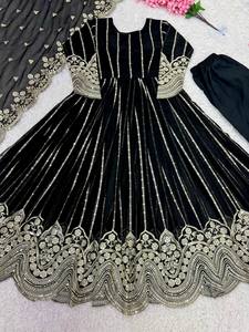 นำเสนอชุดคลุมตัดหนัง georgette naira ใหม่ด้านล่างและ dupatta พร้อมงานปักลำดับพร้อมใส่คอลเลกชัน - Product Image 4