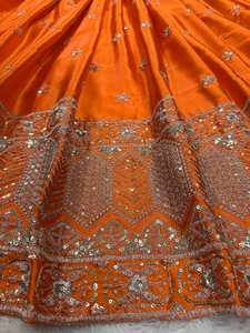 Nouvelle SÉRIE Lehenga Choli moderne pour femmes pour les fêtes et les mariages, tissu en satin de soie avec broderies et sequins, séchage rapide, toutes saisons - Product Image 6