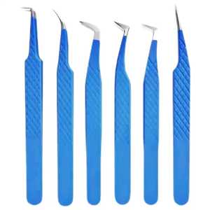 Pinces à cils volumineuses personnalisées à 45/90 degrés avec pointe en fibre pendante et breloques, pointe dentelée en acier inoxydable pour les maquilleurs - Product Image 1