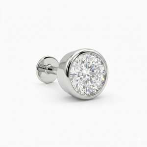 Boucle d'oreille unique en or 14 carats avec diamant de laboratoire taille ronde serti clos, forme boule, pour accessoire de fiançailles - Product Image 1