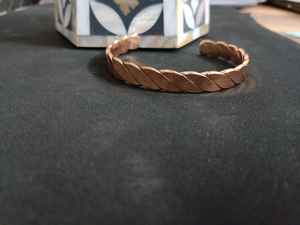 Bracelet en cuivre pur tressé à maillons plats, design torsadé, anti-arthrite, soulagement de la douleur, bien-être unisexe, thérapie, soutien des articulations - Product Image 5