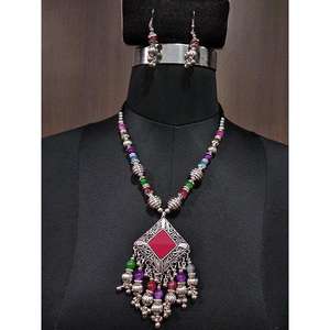 Jeweljunk Perles plaquées rhodium multicolores Navratri Collier Set 1112882B Bijoux de mode - Product Image 1