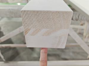 Putih prima kayu pinus persegi Newel Post 82mm X 82mm bagian tangga - Product Image 2