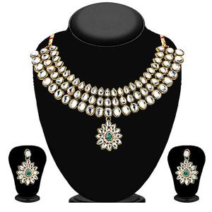 Ensemble collier Kundan blanc plaqué or 18 carats Kriaa Bijoux fins avec perle rubis zircon et diamant pour cadeau en cuivre - Product Image 1