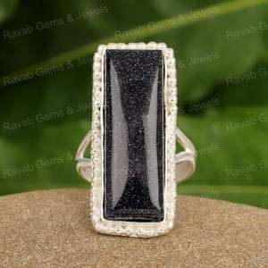 Anillo de cóctel de piedra solar azul de 10x20mm hecho a mano, Plata de Ley 925 sólida, forma rectangular, excelente calidad para mujeres, suministro al por mayor - Product Image 1