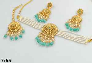 Ensemble de bijoux indiens traditionnels et à la mode Motipearl rond plaqué or avec boucles d'oreilles Maagtika Combo Necklace Set Women - Product Image 2