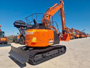 Excavadora Hidráulica Hitachi con Tracción en Todas las Ruedas, Transmisión Automática, Diésel Euro 6, Tipo Caterpillar - Product Image 4