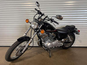 มอเตอร์ไซค์ใหม่รุ่น V Stars 250 Sports Heritage ปี 2025 พร้อมจำหน่ายแล้ว - Product Image 4