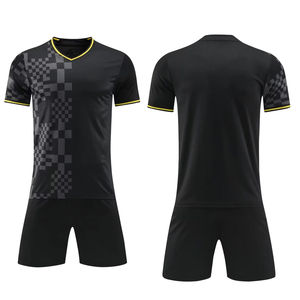 Uniformes de Fútbol Sublimados Transpirables de Secado Rápido con el Mejor Diseño 2025, Uniformes de Fútbol Personalizados para Equipos 100% Poliéster - Product Image 6