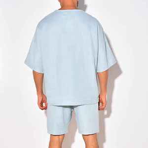 Conjunto de 2 piezas de camiseta y pantalones cortos de manga corta con hombros caídos de gran tamaño transpirable personalizado de primera calidad para hombres - Product Image 4