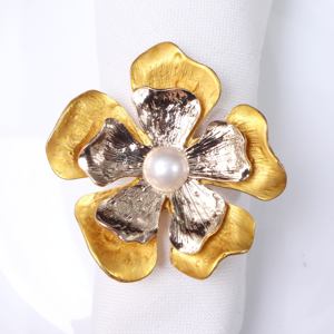 Anneaux de serviette de table élégants, conçus pour une mise en scène de table élégante dans les maisons et l'hôtellerie - Product Image 1