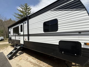 Occasion - 2023 - Keyestone - Hideout - 28-R-K-S - RV - Camper - disponible pour livraison - Product Image 4