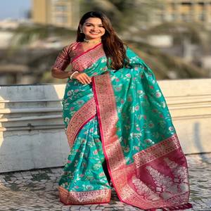 Sari de Seda Suave Banarasi Premium VASTRA COTTAGE, Color Oro Rosa, Zari Meenakari Jaal, Pallu de Rico Contraste con Blusa, Ropa Festiva - Product Image 3
