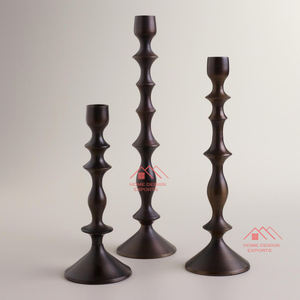 Bougeoir en métal au design classique, finition antique en laiton, support pour bougie conique - Product Image 2