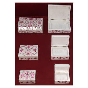 Boîte à bijoux incrustée de nacre rose en marbre blanc naturel Design floral fait à la main en forme de rectangle utilisé pour la décoration intérieure et les cadeaux - Product Image 1