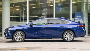 2026 2.0T 28T Édition Platine Volant à Gauche Automatique Climatisation Feux LED Caméra Arrière Prêt pour l'Importation - Product Image 3