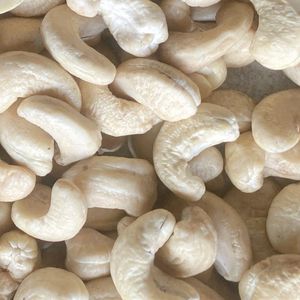 Hot Sale Cheap Rate Vietnam Raw Cashew <b>Nut</b> Cashew <b>Nuts</b> 240 Whole Cashew <b>Nut</b> Customized Cutting Size - Product Image 1