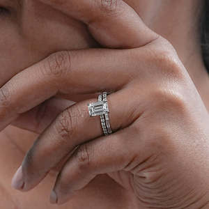 HPHT CVD Lab Diamond Emerald Cut Solitaire Accent 18K 14K Oro puro OEM ODM Bulto para Bodas de mujeres y anillos de promesa nupcial - Product Image 2