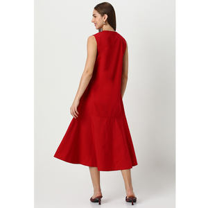 Robe rouge sans manches personnalisée de haute qualité pour femmes, chemise brodée OEM ODM avec logo personnalisé, fabrication en gros - Product Image 3