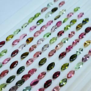 Piedra preciosa suelta de corte Marquesa de turmalina multicolor Natural de 5x10mm pulida con juego de colores para la fabricación de joyas al por mayor - Product Image 3