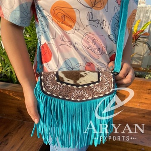 Petit sac à bandoulière à franges en cuir suédé turquoise et outillé fait main pour femmes Western Hair On Cowhide Floral Shoulder Purses - Product Image 1