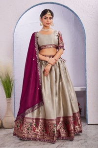 ชุดแต่งกายแบบดั้งเดิมของชาวอินเดียชุดพื้นเมืองที่สง่างามผ้าทอขอบใหญ่ทำจากผ้าไหม jequard แบบพิเศษ - Product Image 2