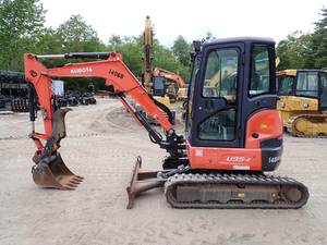 Miniexcavadora Kubota U35-4 2019: Compacta con Giro de Cola Cero y Gran Rendimiento - Product Image 3
