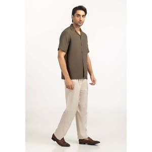Chemises décontractées pour hommes 100 % coton popeline respirantes et infroissables teintes unies coupe classique Fourniture ODM MN-CS-SS25-177 - Product Image 1