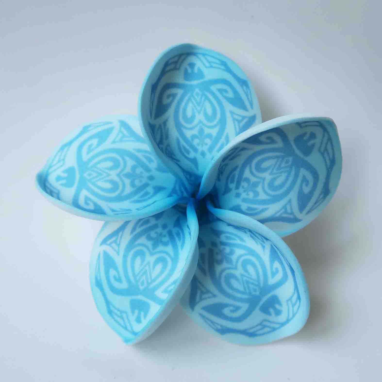 03: สีน้ำเงิน