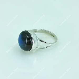 Bague en argent sterling 925 style bohème avec labradorite, bijou artisanal de caractère, pierre précieuse naturelle taillée, cadeau pierre de naissance - Product Image 2