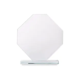 Trophées, médailles et plaques personnalisés en cristal par Rumbo pour le merchandising et les récompenses - Product Image 2