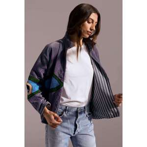 Veste courte en tricot brodée colorée pour l'hiver et l'automne, veste bohème florale Suzani faite à la main pour femmes, vêtements ethniques de créateur - Product Image 2