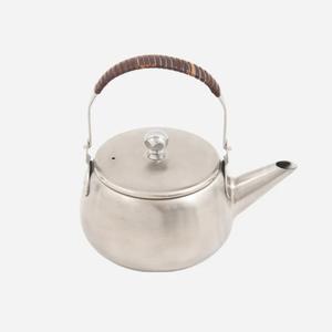 Bouilloire à eau chaude et à café pliable classique en argent BLANCHE, design japonais industriel, pour cadeaux d'affaires - Product Image 3