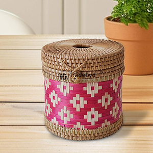 Moderno Porta Cajas de Pañuelos Decorativo Cuadrado de Ratán Premium Hecho a Mano con Grabado Tejido Tradebyd - Product Image 1