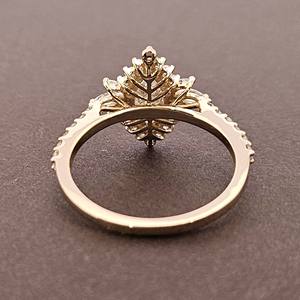 Bague de Fiançailles et de Mariage Solitaire en Diamant Taille Marquise Or Rose Personnalisée pour Femme et Homme, Style Ethnique, Idéale pour les Fêtes - Product Image 3
