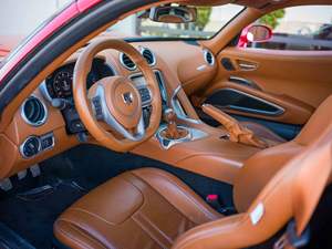 Dodge SRT Viper GTS 2013 ~26,500 Millas, Transmisión Manual de 6 Velocidades, Paquete Interior GTS Laguna - Product Image 5