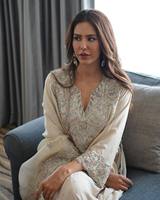 Nouvel ensemble haut et pantalon en faux georgette de créateur avec broderie de sequins magnifiques, et dupatta brodée de sequins sur le côté, pour les soirées, style Bollywood, en soie