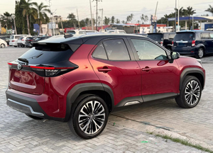 <span class=keywords><strong>TOYOTA</strong></span> <span class=keywords><strong>YARIS</strong></span> USADO, Híbrido, SUV, Gasolina, Disponible con Volante a la Izquierda y a la Derecha - Product Image 3