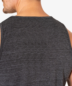 เสื้อกล้ามผู้ชายแบบถักระบายอากาศได้ดีมีโลโก้ด้านหน้าสำหรับไลฟ์สไตล์และออกกำลังกาย - Product Image 4