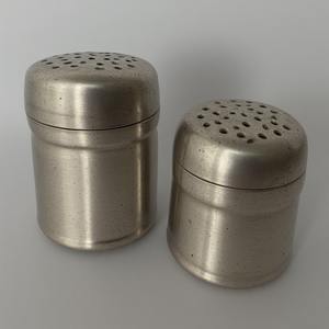 Moulin à sel et poivre décoratif en acier inoxydable avec corps poli lisse Travail artisanal conçu pour les repas décoratifs - Product Image 4