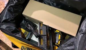 เครื่องตอกเสร็จแบบไร้สายเกจ์ ewalt MAX XR 16 DCN662B ใหม่ - Product Image 2