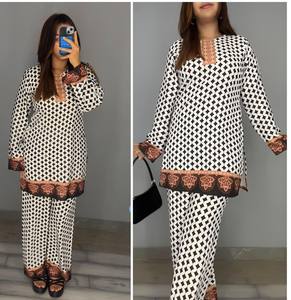 ชุดผ้าฝ้ายคอตตอนเกรดพรีเมี่ยมพิมพ์ลายสดใสชุดเหนือเข่าใส่สบายทันสมัยสำหรับใส่เที่ยวนอกบ้านแบบลำลองสวมใส่ในชีวิตประจำวัน - Product Image 3