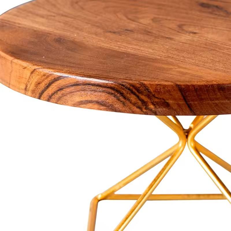 สีน้ำตาล