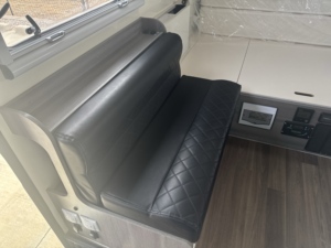 Remolque de Viaje Plegable Ligero OBii Dweller 2022 Usado, 17 pies, 4 Personas, 4x4, Suspensión Independiente, Disponible - Product Image 3