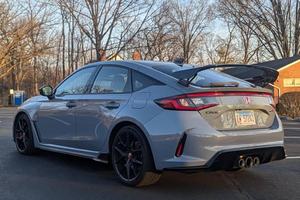 LISTO PARA ENVIAR LHD/RHD 2023 HO-NDA CI-VIC TYPE R TURBO DE 6 VELOCIDADES Y 4 CILINDROS - Product Image 3