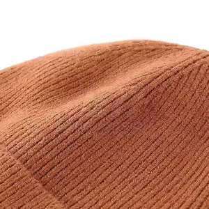 Gorros de Punto Jacquard Hechos a Medida, Último Diseño, Gorros de Punto de Venta Caliente, Cálidos y Cómodos para el Invierno - Product Image 5