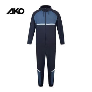 Conjunto Deportivo para Hombre, Sudadera con Capucha y Pantalones Deportivos Estampados, Pantalones Deportivos Ajustados, 100% Algodón, el Mejor Producto en AKO Sport - Product Image 1