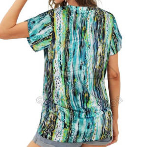 Camiseta de moda de verano de gran tamaño para mujer con decoración de agujeros única Embalaje personalizado y logotipo personalizado de nuevo diseño - Product Image 2