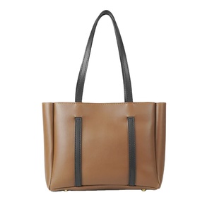 Sacs à bandoulière pour femmes en cuir véritable de qualité supérieure 2026, design portable avec fermeture éclair, styles vintage et tendance pour l'hiver, usage quotidien - Product Image 1